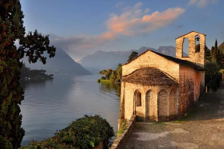 Casa Intignano - Appartamento Con Terrazzo Vista Lago Tremezzo Bagian luar foto