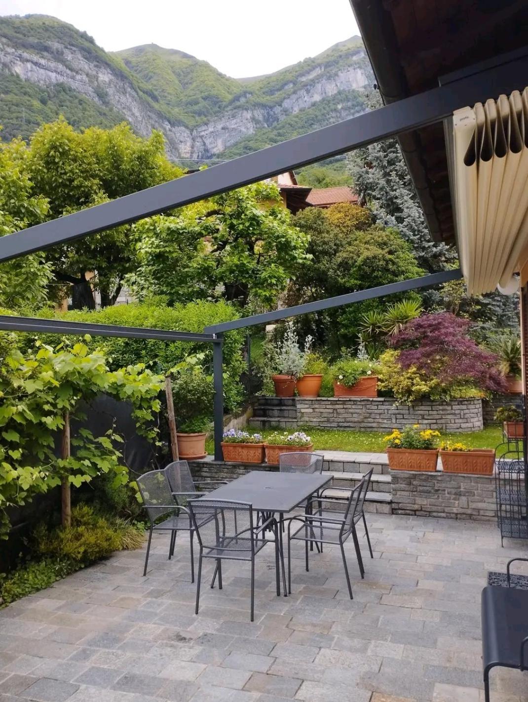 Casa Intignano - Appartamento Con Terrazzo Vista Lago Tremezzo Bagian luar foto