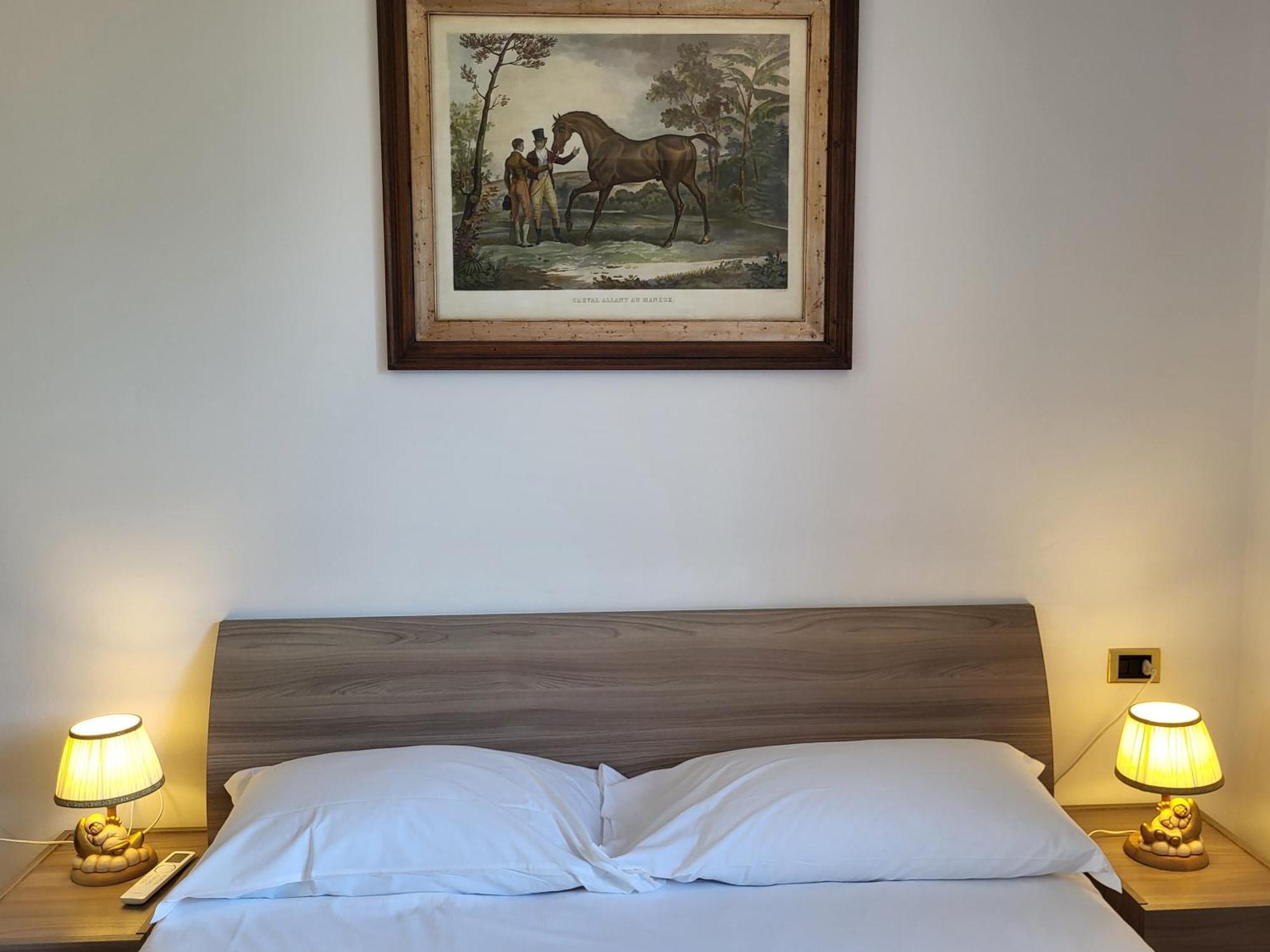 Casa Intignano - Appartamento Con Terrazzo Vista Lago Tremezzo Bagian luar foto