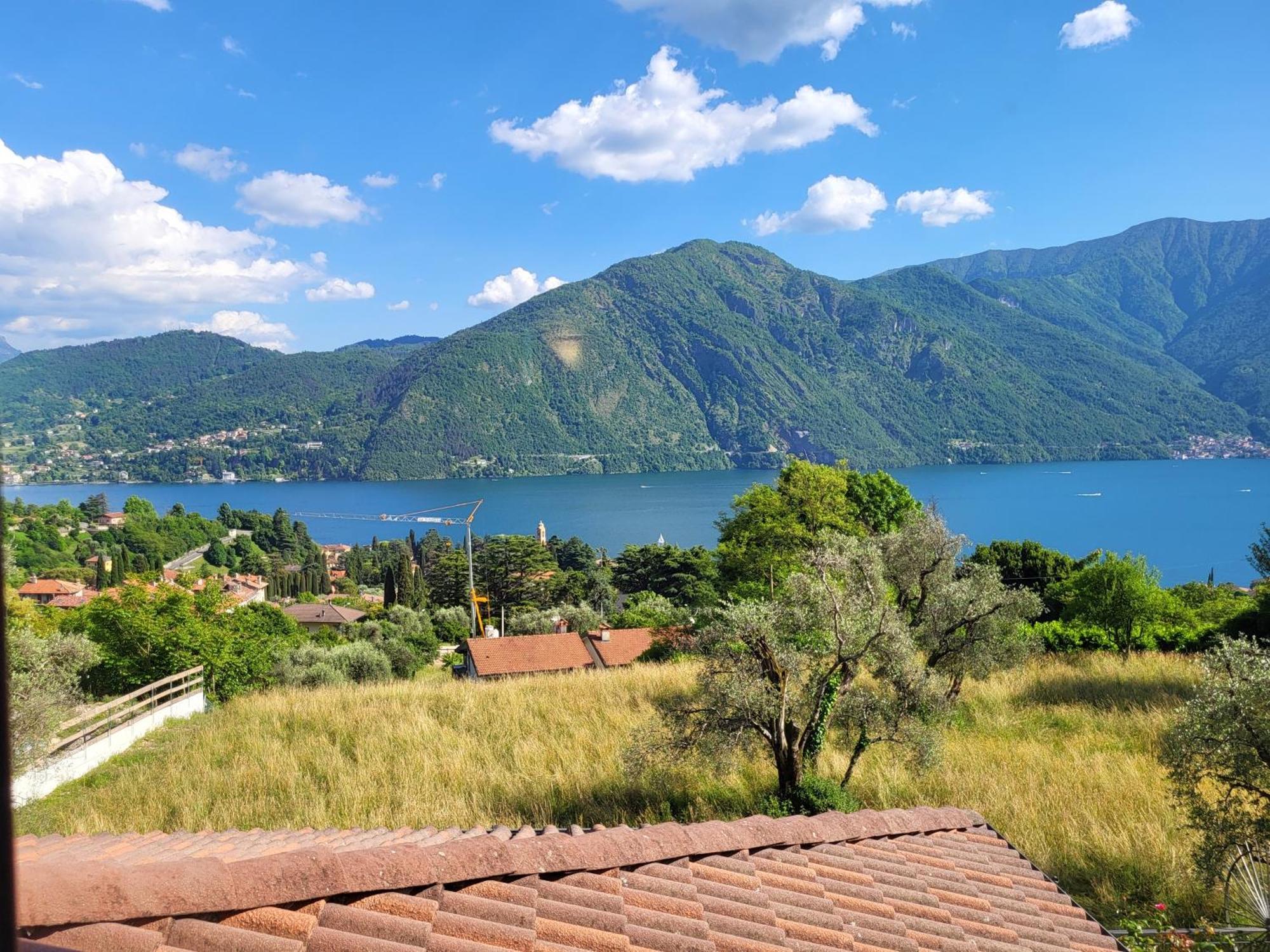 Casa Intignano - Appartamento Con Terrazzo Vista Lago Tremezzo Bagian luar foto