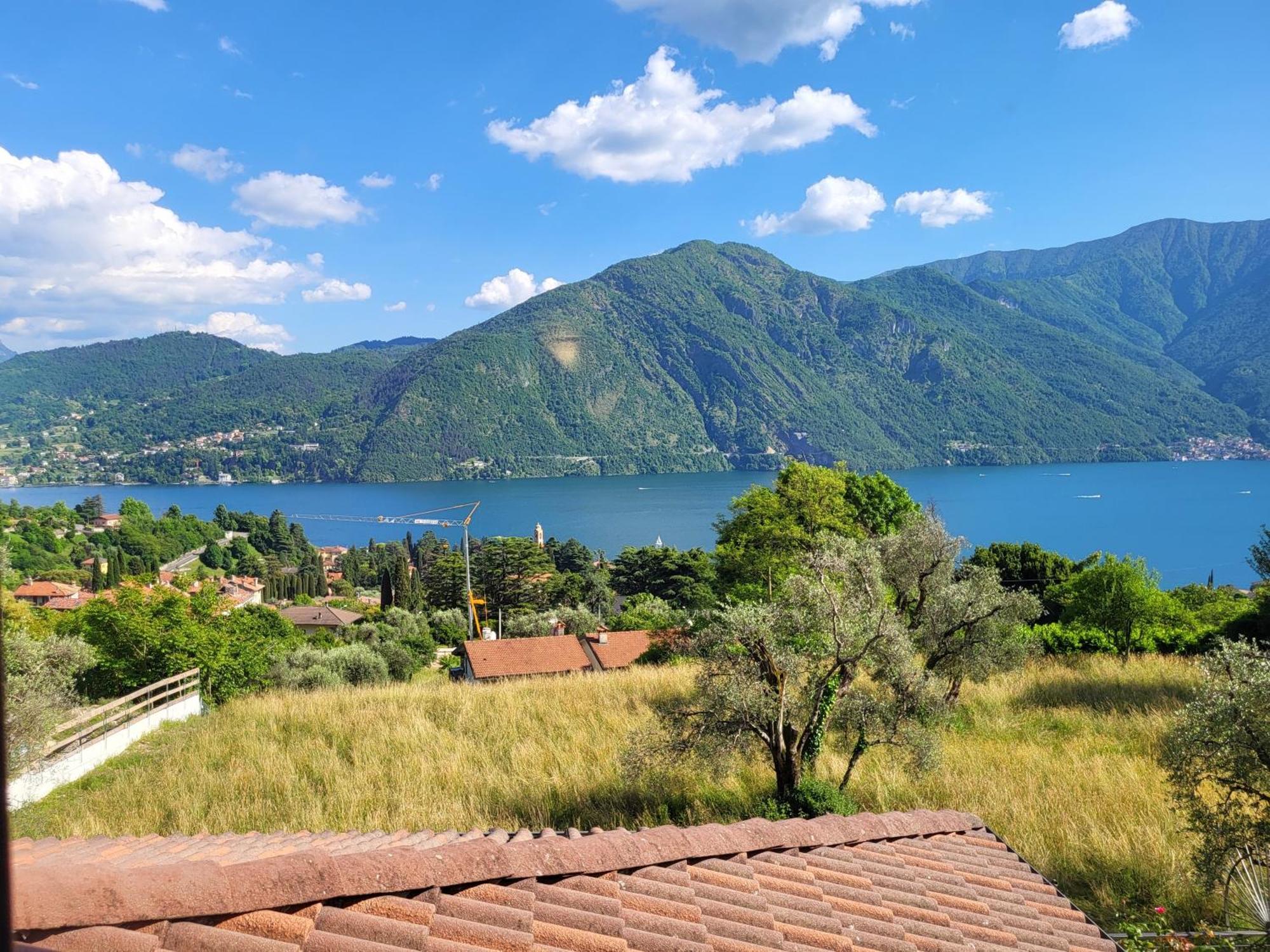 Casa Intignano - Appartamento Con Terrazzo Vista Lago Tremezzo Bagian luar foto